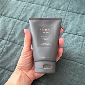 Monat Men's Essential Face Scrub